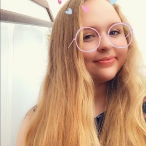 Meet your Posher, Keely